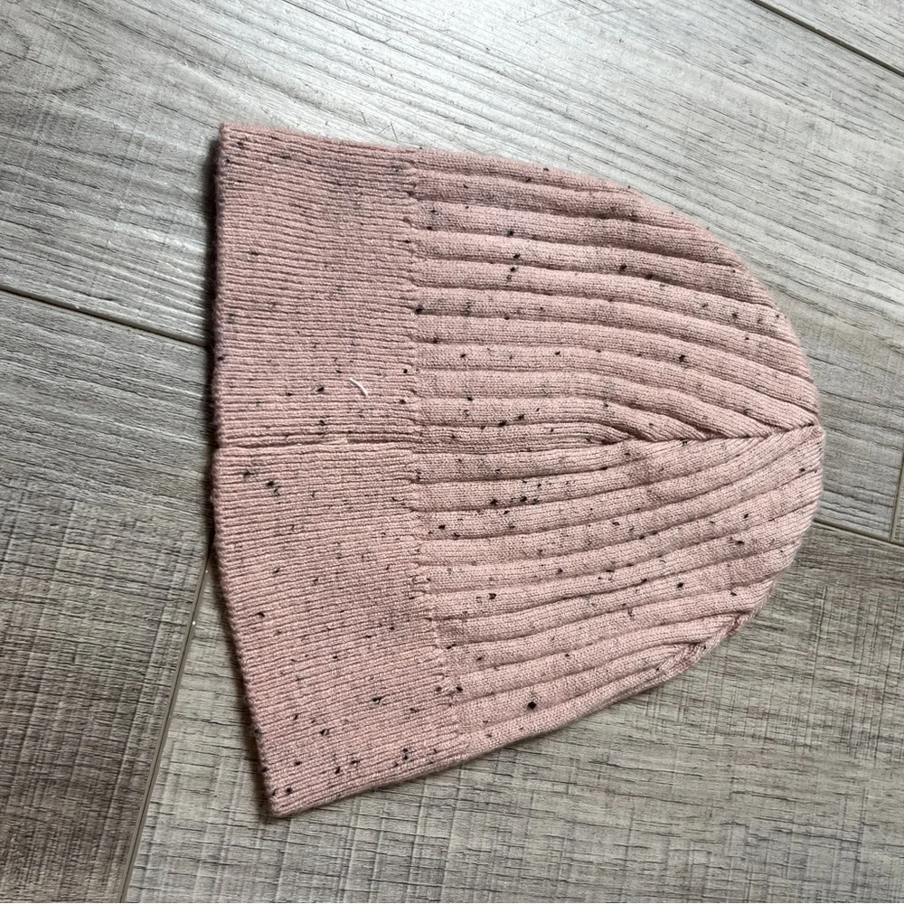 7 AM Grey Short Sleeve Top, Biker Shorts & Hat Set - Cozy Ribbed Knit 9-12 month